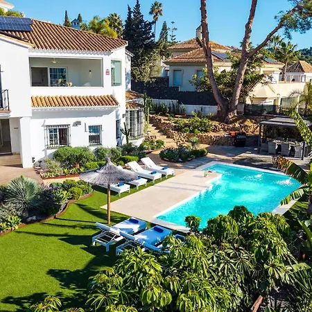 Villa Vacation I Azahar Retreat, Paradise For Golfers, Private Heated Pool, Close To The Beaches And High-end Restaurants