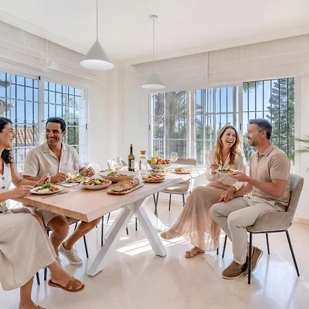 Vacation I Azahar Retreat, Paradise For Golfers, Private Heated Pool, Bbq Grill, Close To The Beaches And High-end Restaurants Marbella