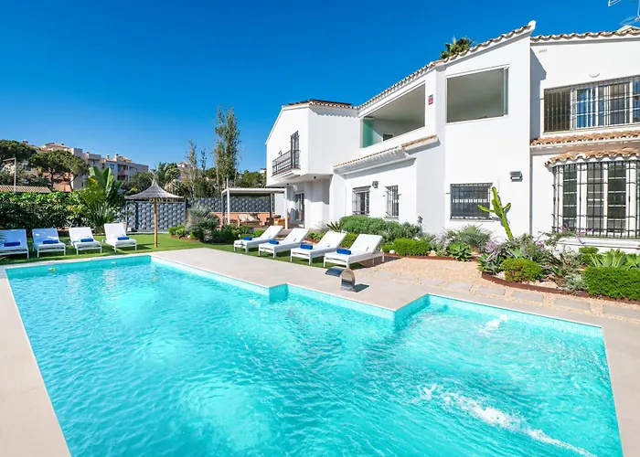 Willa Vacation I Azahar Retreat, Paradise For Golfers, Private Heated Pool, Close To The Beaches And High-end Restaurants