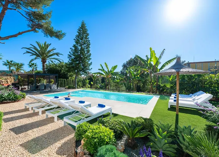 Willa Vacation I Azahar Retreat, Paradise For Golfers, Private Heated Pool, Close To The Beaches And High-end Restaurants *