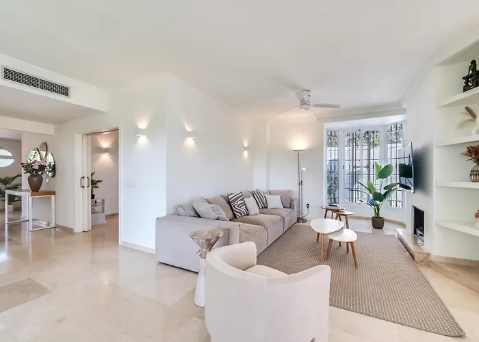 Vacation I Azahar Retreat, Paradise For Golfers, Private Heated Pool, Close To The Beaches And High-end Restaurants