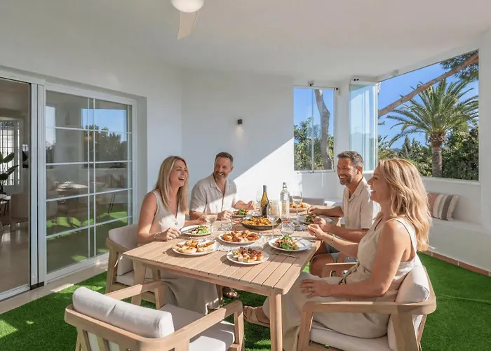 Vacation I Azahar Retreat, Paradise For Golfers, Private Heated Pool, Close To The Beaches And High-end Restaurants *