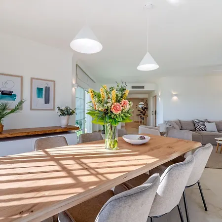 Villa Vacation I Azahar Retreat, Paradise For Golfers, Private Heated Pool, Close To The Beaches And High-end Restaurants *